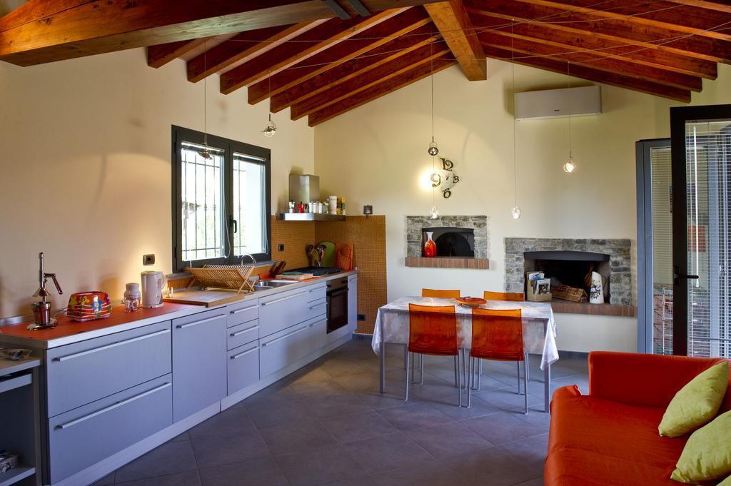 Caise Villa Castelnuovo Magra Bilik gambar