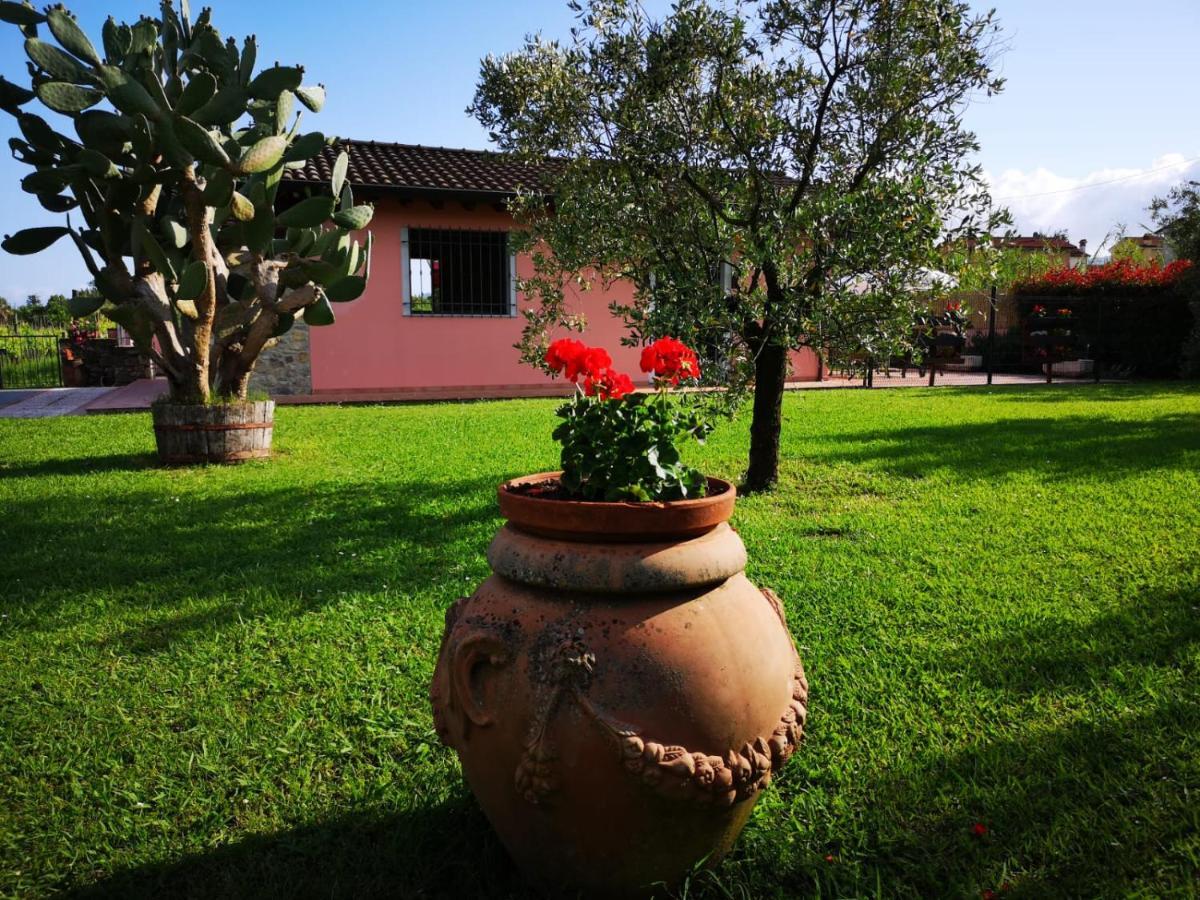 Caise Villa Castelnuovo Magra Luaran gambar